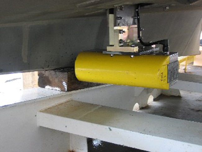 Figure 8. Photograph of the bathymetric sensor 8125 mounted to the hull of Launch 3101.