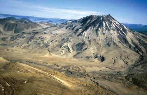 Oblique aerial photograph of Mount Griggs stratovolcano. Most of the 7,650 ft-high edifice consists late Pleistocene and Holocene lava flows and agglutinate. 