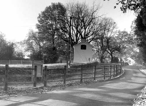 Photograph of Telegraph Road, the sunken road, looking south. For a more detailed explanation, contact Judy Ehlen at 1408 William Street, Fredericksburg, VA 22401.