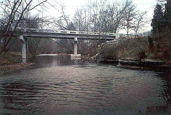 New bridge over Green River