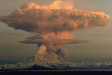 Photograph of eruption cloud