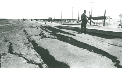 photograph showing road closure due to liquefacation during the 1933 Long Beach earthquake
