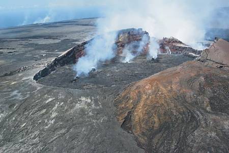 Aerial view of Pu‘u ‘O‘o cone, Kīlauea Volcano, Hawai‘i