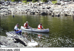 Photograph of USGS scientists on the Potomac River. [Photo by Chris Lewis, USGS] (Click to view larger image)