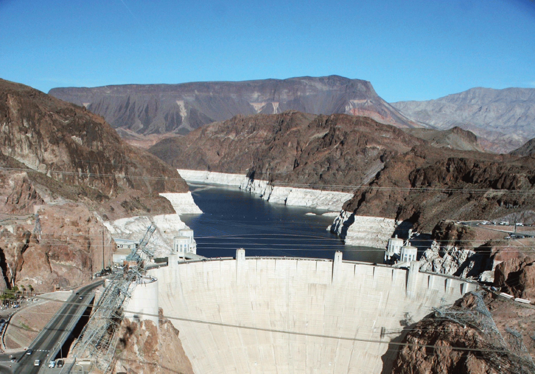 Hoover Dam in foreground with Lake Mead in the background.