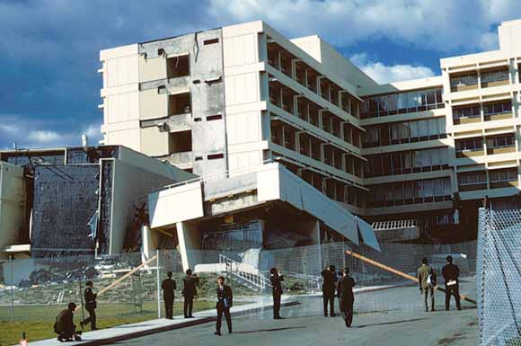 photo of partially collapsed hospital buiding
