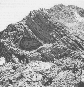 Fotografia de rochas em camadas perto de Copiapó, Chile