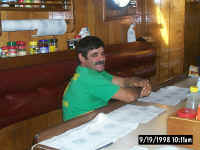 crew1.jpg (202636 bytes)