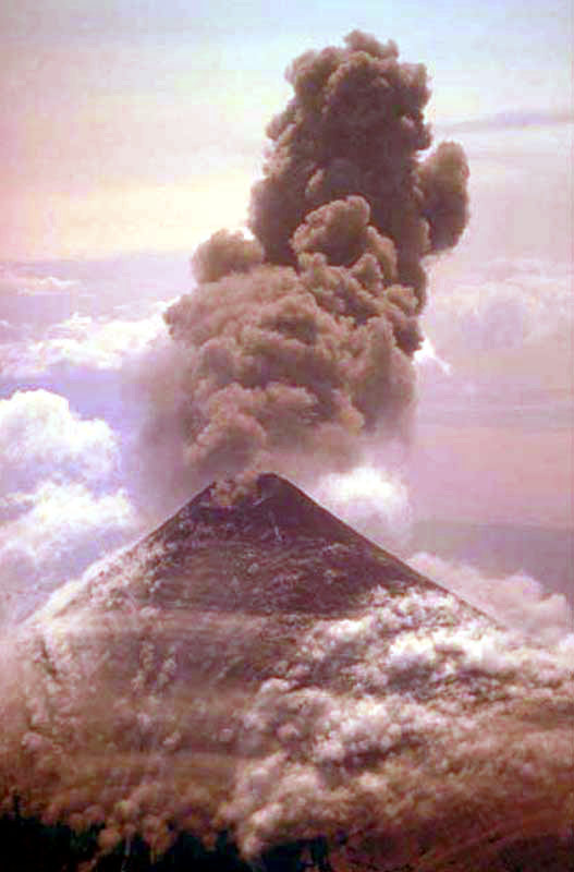  Small explosive ash plume that occurred 10 hours after the end of the April 23, 1999 eruptive phase of Shishaldin Volcano. Photo by R.G. McGimsey.