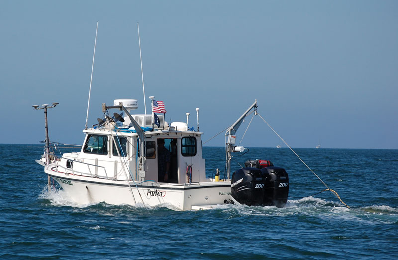 Figure 4 is a photograph of the R/V Rafael of Woods Hole, MA take by Dave Foster 