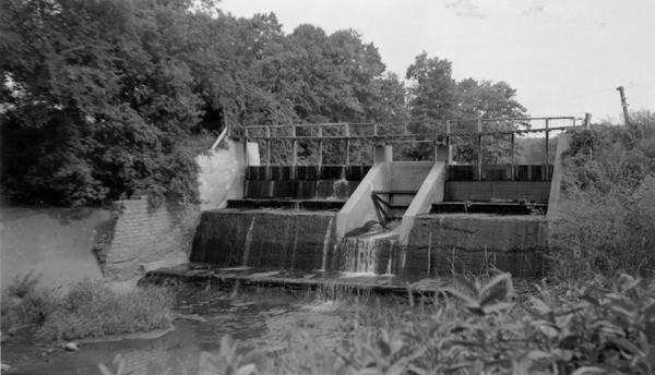 Figure 4. Holmen Dam around 1890 (Olson, 1962), 1919, and 1937.