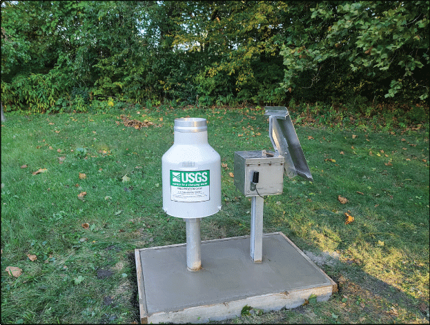 Photograph of the east view of the Rain Gage at Hamilton Park at Chicago, Illinois.